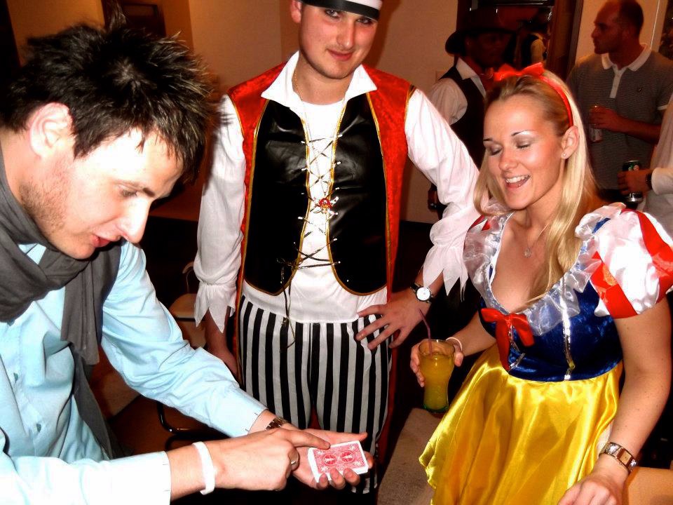  wedding magician staffordshire magician infiniti magic