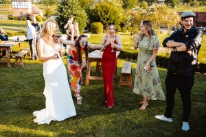 BRIDE-WEDDING-MAGICIAN-MARK-INFINITI-BIRMINGHAM