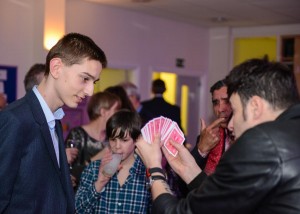 close up magician infiniti kids magic