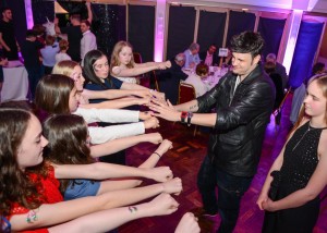 mark infiniti magician hire birmingham parties